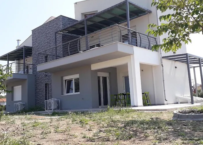 Garden's Sunset Vikos